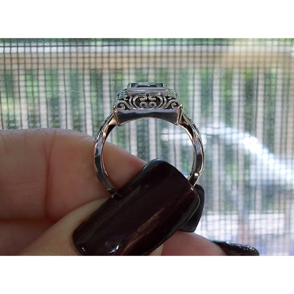 925 STERLING SILVER Ornate Simulated Amethyst Cubic Zironia Ring - Picture 7 of 16